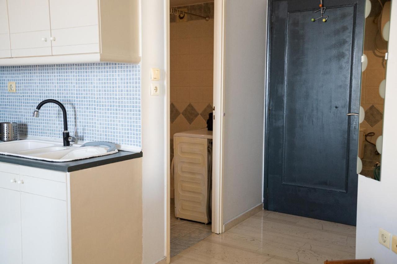 Eftihia Apartments By The Sea Rethymno  Exterior photo