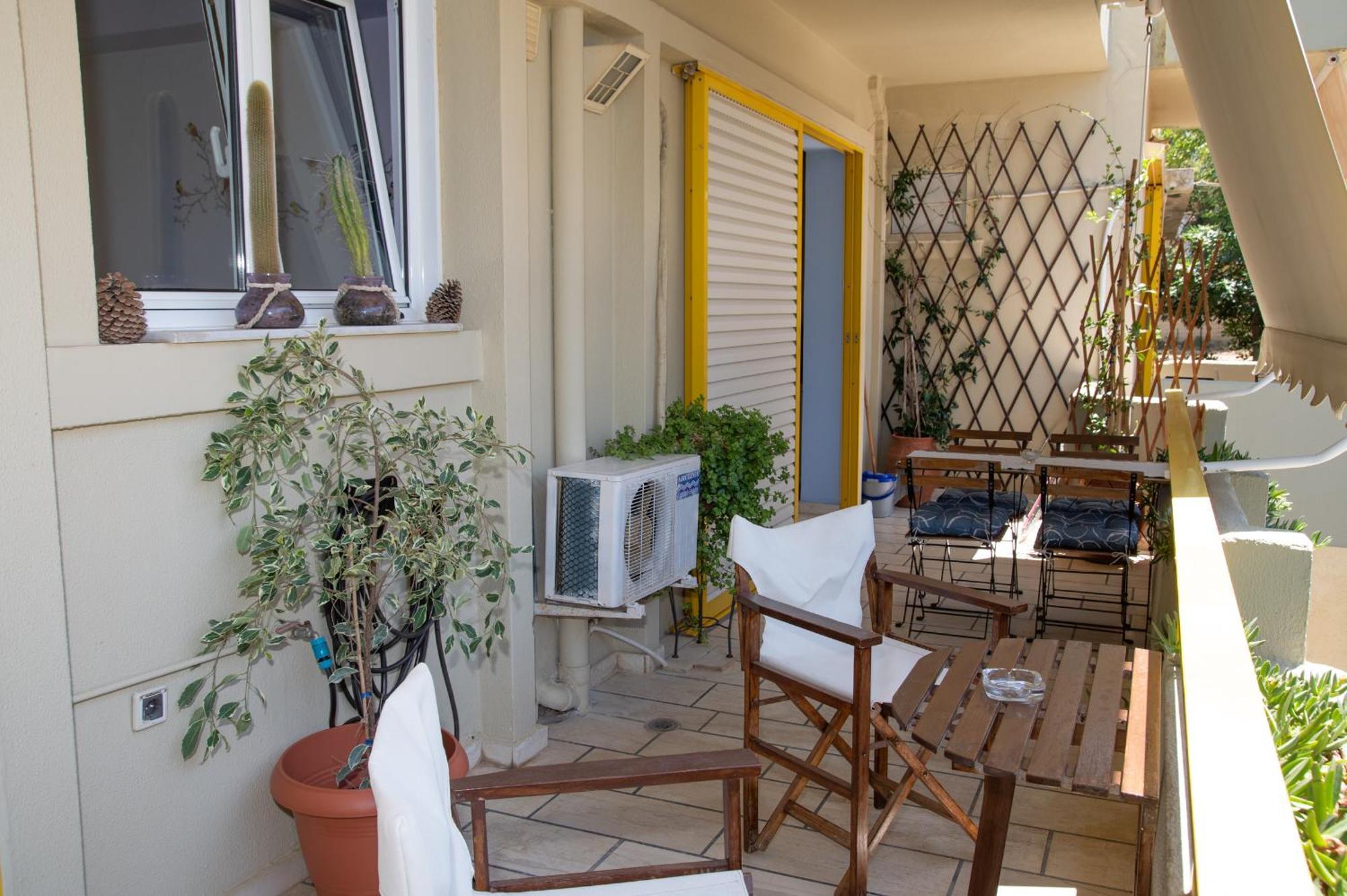 Eftihia Apartments By The Sea Rethymno  Exterior photo