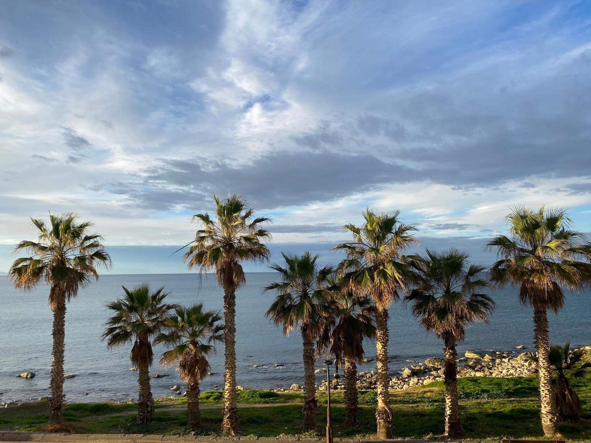 Eftihia Apartments By The Sea Rethymno  Exterior photo